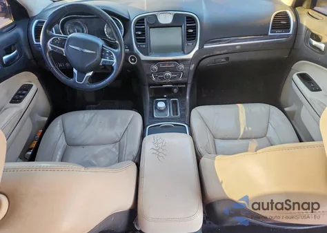 2016 Chrysler 300 Limited z USA, uszkodzony, nr VIN 2C3CCAAG8GH295784